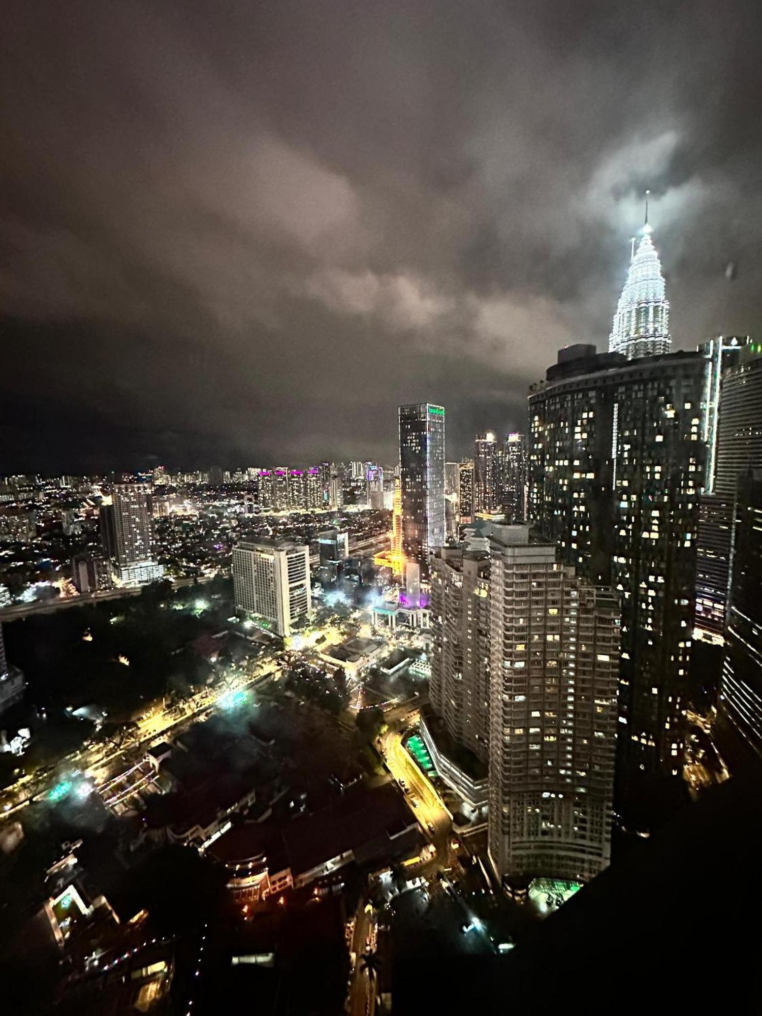 Vortex Hotel Suites Klcc At Kuala Lumpur City Center 外观 照片